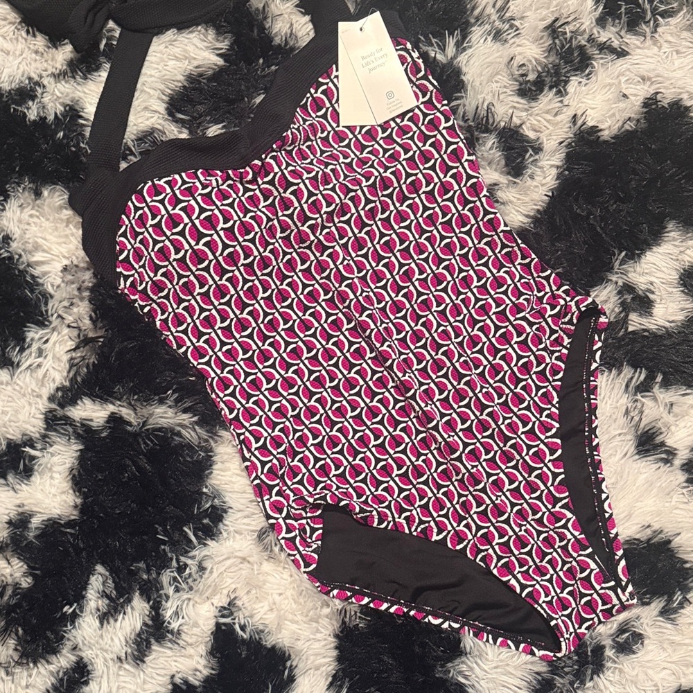 New.. Lands' End Pink and Black Swimsuit